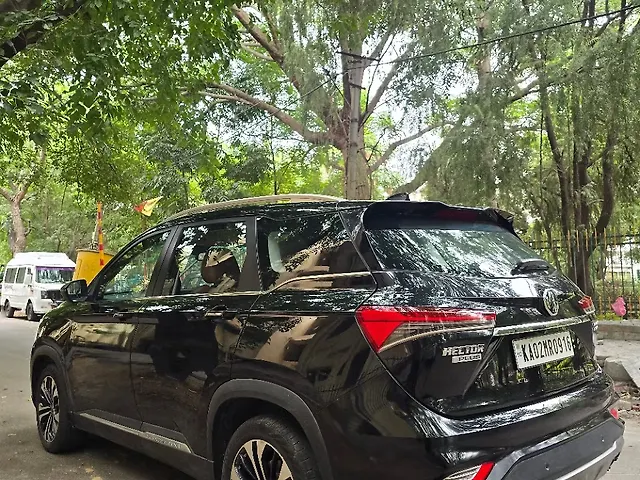 Used MG Hector Plus [2020-2023] Sharp 2.0 Diesel Turbo MT 6-STR in Bangalore
