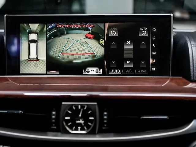 Used Lexus LX 570 V8 AT in Pune