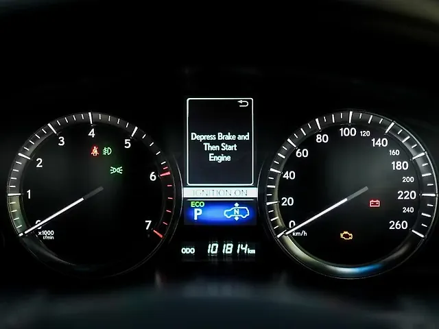 Used Lexus LX 570 V8 AT in Pune