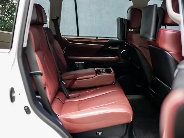 Used Lexus LX 570 V8 AT in Pune