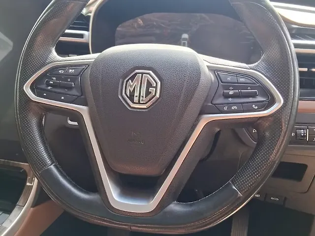 Used MG Hector Plus [2023-2025] Savvy Pro 1.5 Turbo Petrol CVT 6 STR in Mumbai