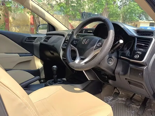 Used Honda City 4th Generation SV Petrol [2017-2019] in Delhi