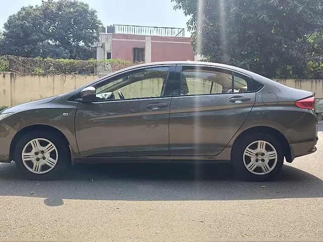 Used Honda City 4th Generation SV Petrol [2017-2019] in Delhi