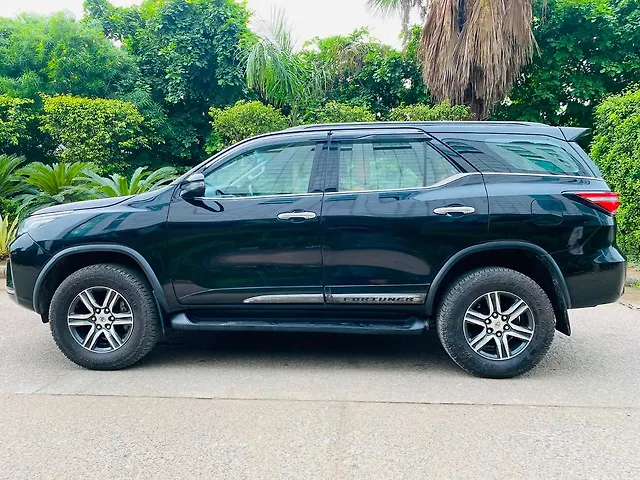 Used Toyota Fortuner 4x2 2WD Diesel 2.8L Turbo Automatic (TC) in Delhi Used Toyota Fortuner 4x2 2WD Diesel 2.8L Turbo Automatic (TC) in Delhi