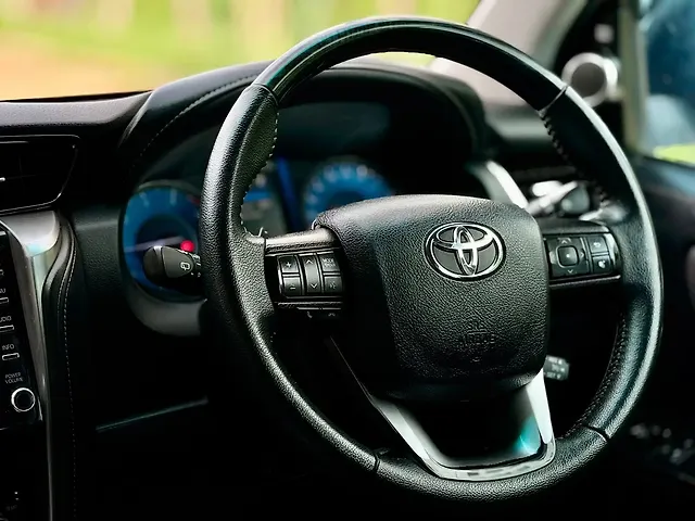 Used Toyota Fortuner 4X4 AT 2.8 Diesel in Delhi