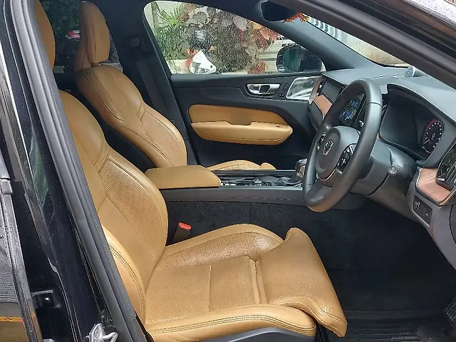 Used Volvo XC60 [2017-2021] D5 Inscription in Hyderabad