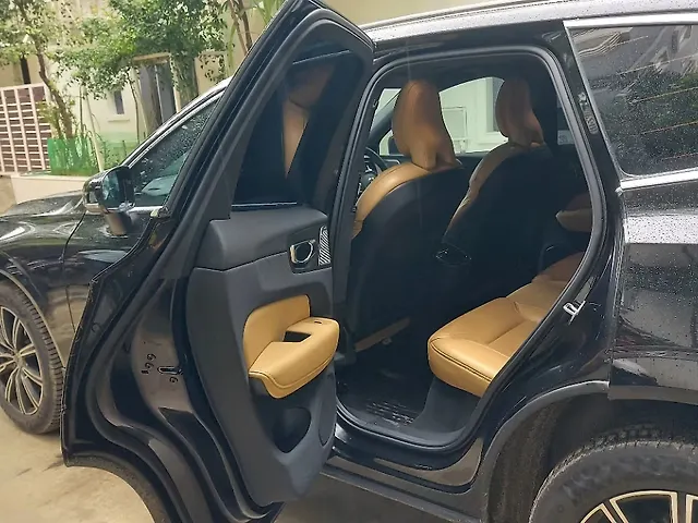 Used Volvo XC60 [2017-2021] D5 Inscription in Hyderabad