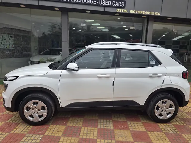 Used Hyundai Venue [2022-2023] SX 1.2 Petrol in Guwahati
