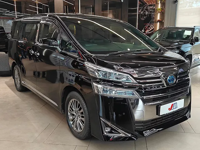 Used 2022 Toyota Vellfire in Bangalore