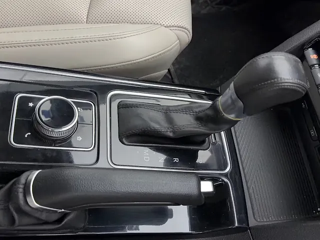 Used Mahindra Old Generation XUV700 AX 7 Petrol AT 7 STR [2023-2024] in Gurgaon