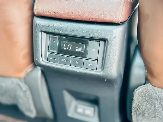 Used Toyota Innova Hycross ZX (O) Hybrid (Electric + Petrol) Automatic (e-CVT) 7 STR in Surat Used Toyota Innova Hycross ZX (O) Hybrid (Electric + Petrol) Automatic (e-CVT) 7 STR in Surat