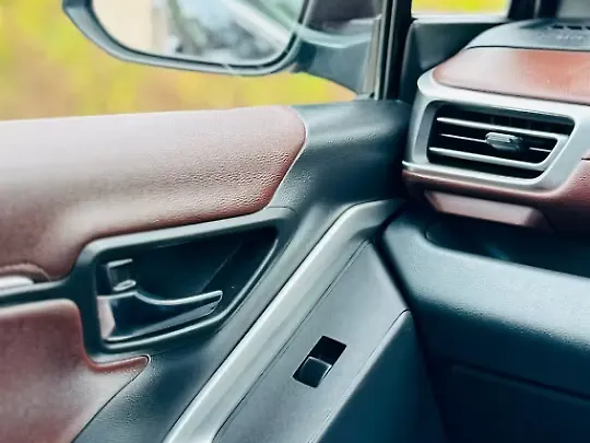 Used Toyota Innova Hycross ZX (O) Hybrid (Electric + Petrol) Automatic (e-CVT) 7 STR in Surat Used Toyota Innova Hycross ZX (O) Hybrid (Electric + Petrol) Automatic (e-CVT) 7 STR in Surat