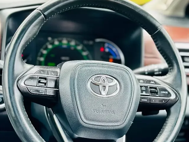 Used Toyota Innova Hycross ZX (O) Hybrid (Electric + Petrol) Automatic (e-CVT) 7 STR in Surat Used Toyota Innova Hycross ZX (O) Hybrid (Electric + Petrol) Automatic (e-CVT) 7 STR in Surat