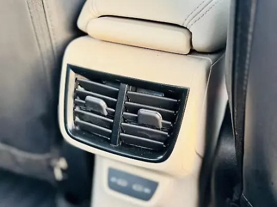 Used Volkswagen Virtus Highline Petrol 1.0L Turbo Automatic (TC) in Surat