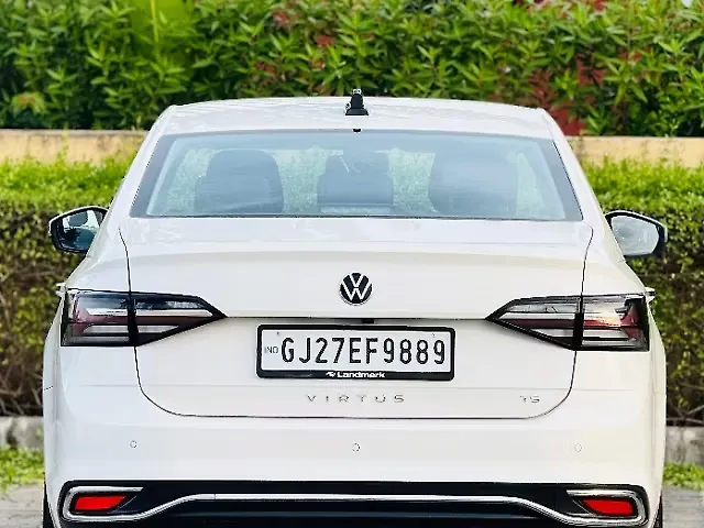 Used Volkswagen Virtus Highline Petrol 1.0L Turbo Automatic (TC) in Surat