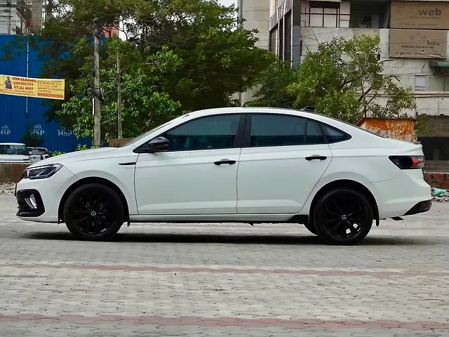 Used Volkswagen Virtus Highline Petrol 1.0L Turbo Automatic (TC) in Delhi Used Volkswagen Virtus Highline Petrol 1.0L Turbo Automatic (TC) in Delhi