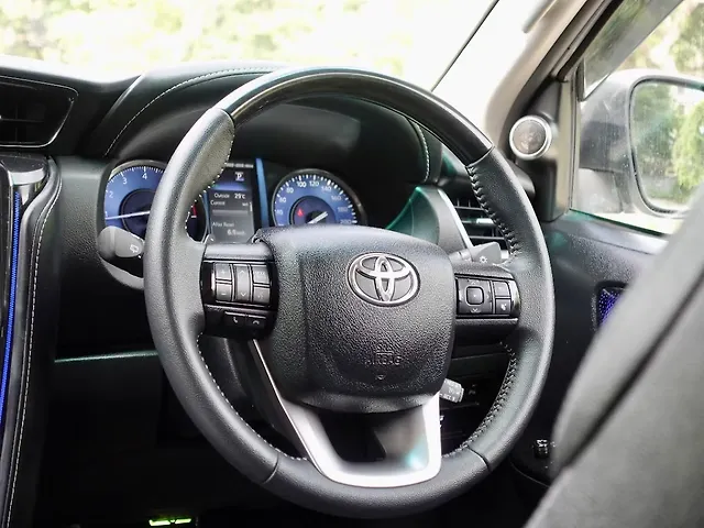 Used Toyota Fortuner 4x2 2WD Petrol 2.7L Automatic in Delhi