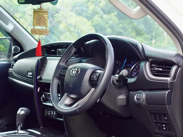 Used Toyota Fortuner 4x2 2WD Petrol 2.7L Automatic in Delhi