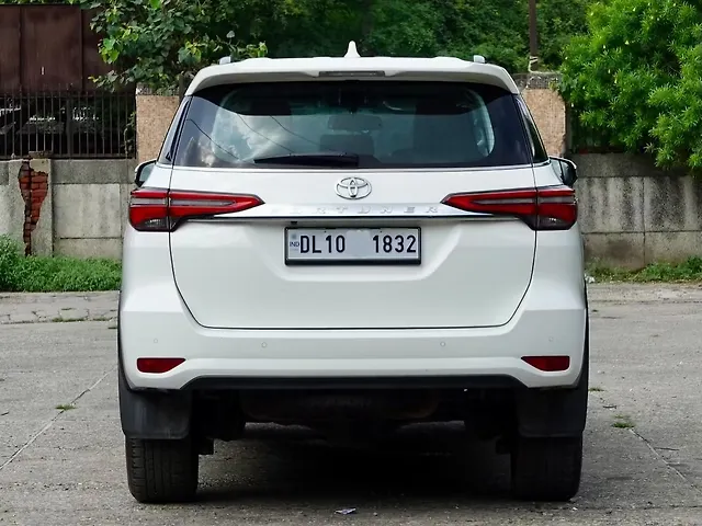 Used Toyota Fortuner 4x2 2WD Petrol 2.7L Automatic in Delhi