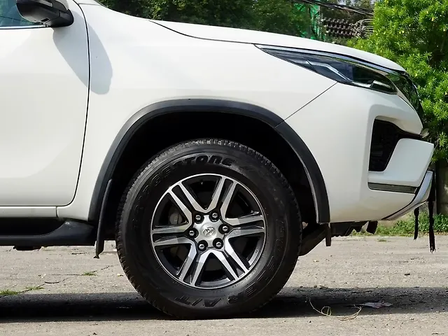Used Toyota Fortuner 4x2 2WD Petrol 2.7L Automatic in Delhi