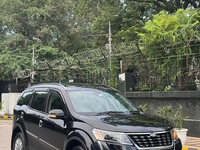 Used Mahindra XUV500 W9 [2018-2020] in Delhi