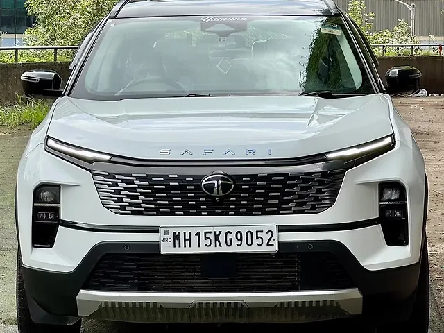 Used 2025 Tata Safari in Mumbai Used 2025 Tata Safari in Mumbai