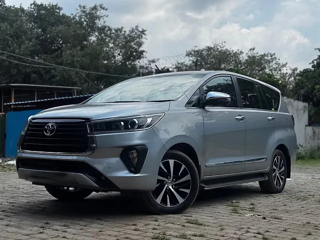 Used 2022 Toyota Innova Crysta in Delhi