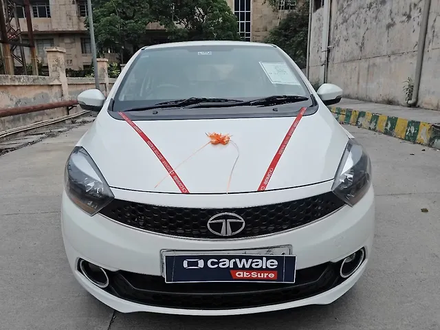 Used 2017 Tata Tigor in Delhi