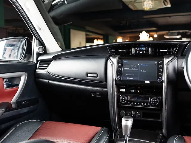 Used Toyota Fortuner Leader Edition 2WD Diesel 2.8L Turbo Automatic Leader Edition in Delhi Used Toyota Fortuner Leader Edition 2WD Diesel 2.8L Turbo Automatic Leader Edition in Delhi