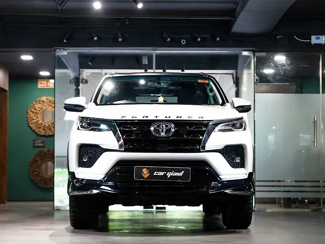 Used 2025 Toyota Fortuner in Delhi Used 2025 Toyota Fortuner in Delhi