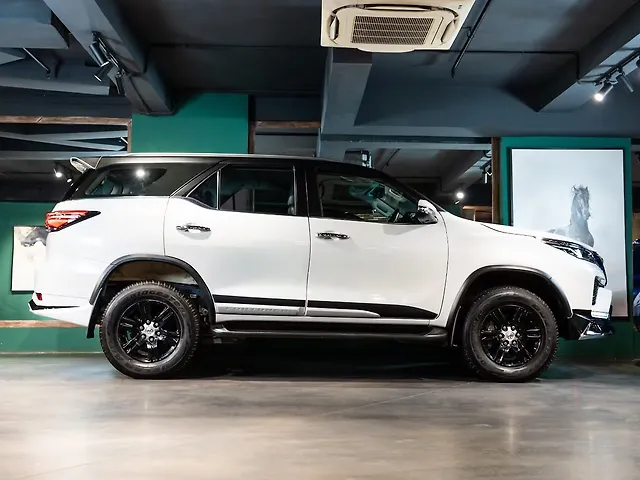 Used Toyota Fortuner Leader Edition 2WD Diesel 2.8L Turbo Automatic Leader Edition in Delhi Used Toyota Fortuner Leader Edition 2WD Diesel 2.8L Turbo Automatic Leader Edition in Delhi