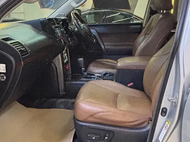 Used Toyota Land Cruiser Prado VX L in Navi Mumbai Used Toyota Land Cruiser Prado VX L in Navi Mumbai