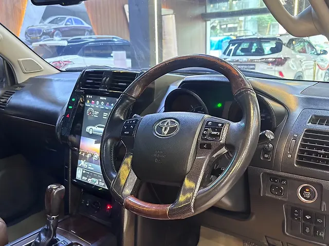 Used Toyota Land Cruiser Prado VX L in Navi Mumbai Used Toyota Land Cruiser Prado VX L in Navi Mumbai