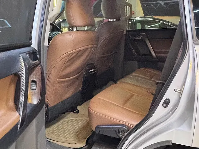 Used Toyota Land Cruiser Prado VX L in Navi Mumbai Used Toyota Land Cruiser Prado VX L in Navi Mumbai