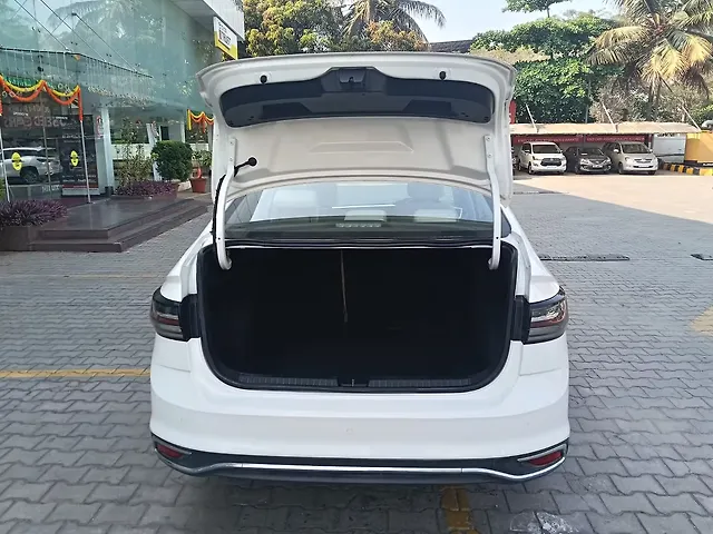Used Volkswagen Virtus Highline Petrol 1.0L Turbo Automatic (TC) in Bangalore
