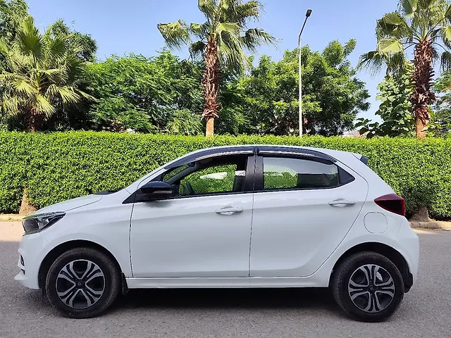 Used Tata Old Generation Tiago 2020 XT CNG Manual in Delhi Used Tata Old Generation Tiago 2020 XT CNG Manual in Delhi