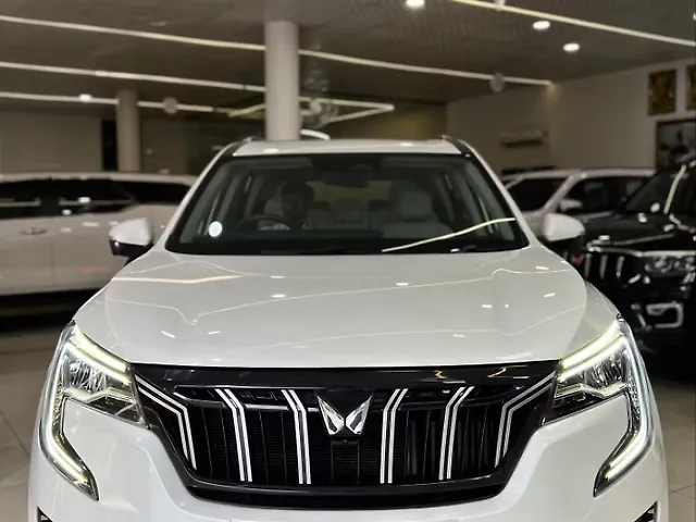 Used Mahindra Old Generation XUV700 AX7 Luxury Pack AWD Diesel 2.2L Turbo Automatic 7 STR in Mohali Used Mahindra Old Generation XUV700 AX7 Luxury Pack AWD Diesel 2.2L Turbo Automatic 7 STR in Mohali