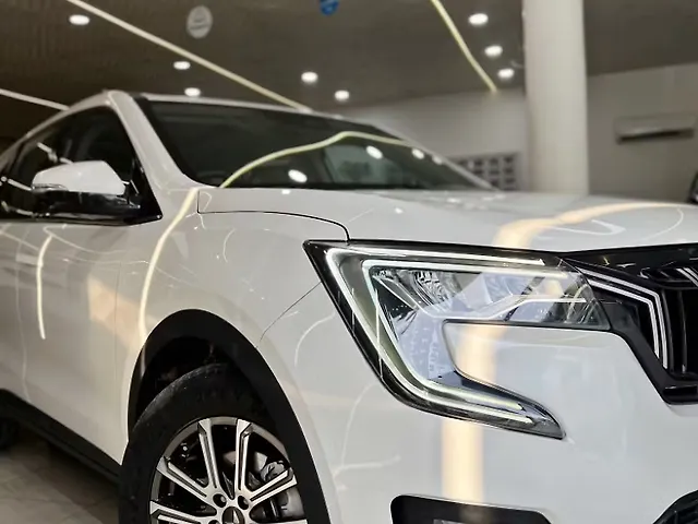 Used Mahindra Old Generation XUV700 AX7 Luxury Pack AWD Diesel 2.2L Turbo Automatic 7 STR in Mohali Used Mahindra Old Generation XUV700 AX7 Luxury Pack AWD Diesel 2.2L Turbo Automatic 7 STR in Mohali