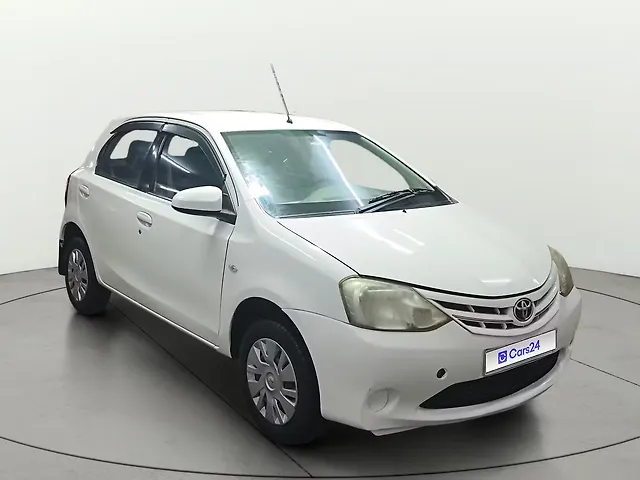 Used 2013 Toyota Etios Liva in Surat Used 2013 Toyota Etios Liva in Surat