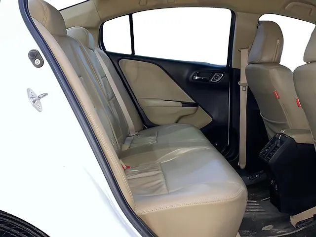 Used Honda City 4th Generation V Petrol in Indore