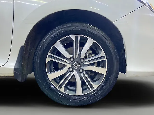 Used Honda City 4th Generation V Petrol in Indore