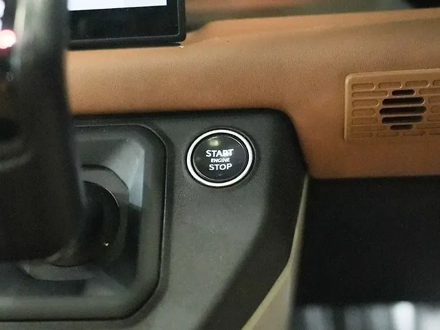Used Land Rover Defender 110 HSE 2.0 Petrol in Lucknow Used Land Rover Defender 110 HSE 2.0 Petrol in Lucknow