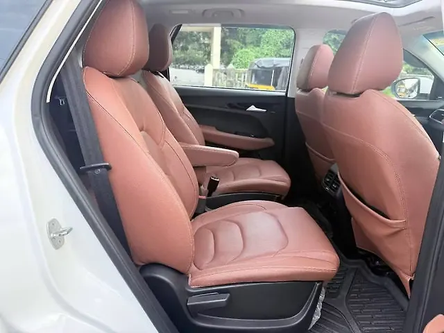Used MG Hector Plus [2023-2025] Sharp 2.0 Diesel Turbo MT 6-STR in Navi Mumbai