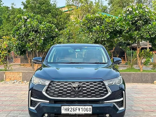 Used 2025 Toyota Innova Hycross in Delhi Used 2025 Toyota Innova Hycross in Delhi