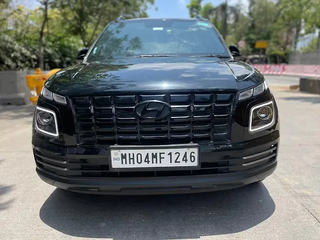 Used 2024 Hyundai Venue in Mumbai