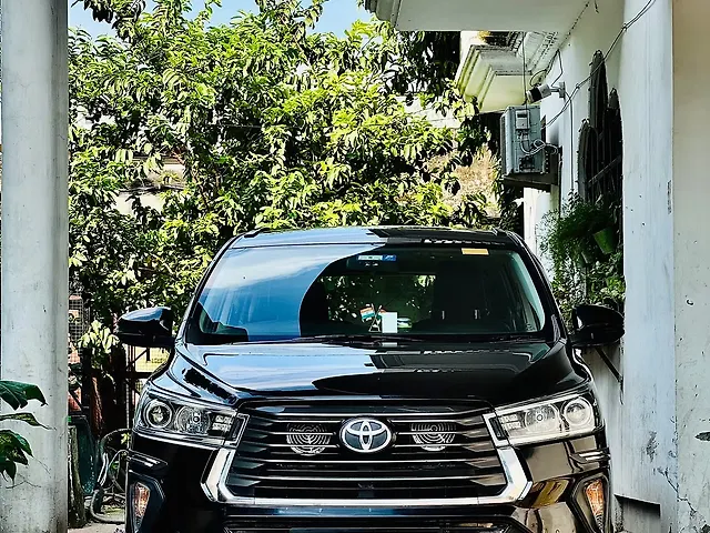 Used 2022 Toyota Innova Crysta in Lucknow Used 2022 Toyota Innova Crysta in Lucknow