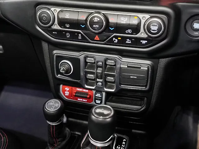 Used Jeep Wrangler Rubicon Petrol Turbo Automatic in Kanpur Used Jeep Wrangler Rubicon Petrol Turbo Automatic in Kanpur