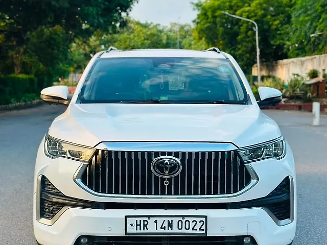 Used 2024 Toyota Innova Hycross in Delhi
