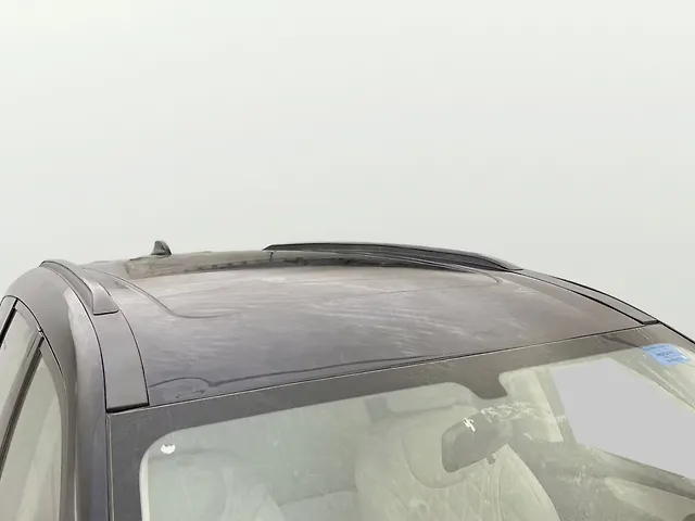 Used Mahindra Old Generation XUV700 AX 5 Petrol MT 5 STR [2021] in Gurgaon