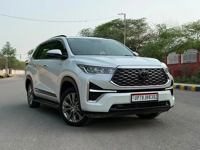 Used 2025 Toyota Innova Hycross in Delhi